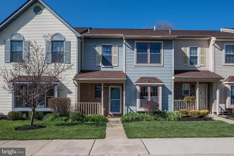 133 Crown Prince Dr, Marlton, NJ 08053