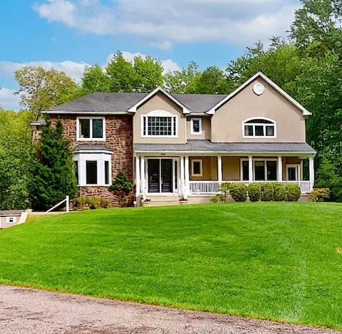 309 Ark Rd, Mount Laurel, NJ 08054