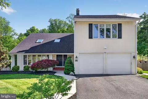 91 Carlton Ave, Marlton, NJ 08053