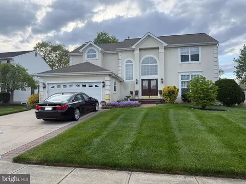 43 Lexington Cir, Marlton, NJ 08053