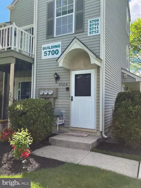 5712 B Adelaide Dr, Mount Laurel, NJ 08054