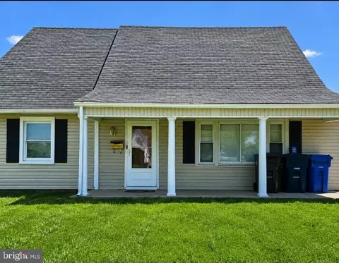 38 Mayapple Ln, Willingboro, NJ 08046