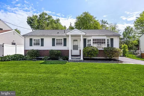 32 Bettlewood Rd, Marlton, NJ 08053