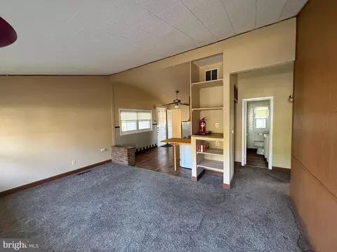 Living - 644 N Coles Ave, Maple Shade, NJ 08052 photo 2 of 2