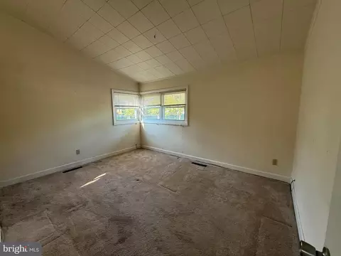 Bedroom - 644 N Coles Ave, Maple Shade, NJ 08052 photo 1 of 3