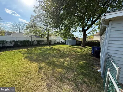 Exterior - 644 N Coles Ave, Maple Shade, NJ 08052 photo 1 of 1