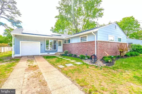 53 Holly Blvd, Southampton, NJ 08088