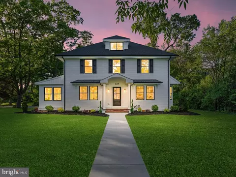 629 E Main St, Moorestown, NJ 08057