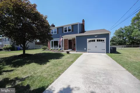 5 Princess Ave, Marlton, NJ 08053