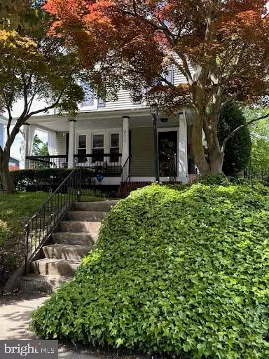 211 Edgewood Ave, Delanco, NJ 08075