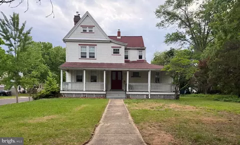 404 406 Fulton St, Riverton, NJ 08077