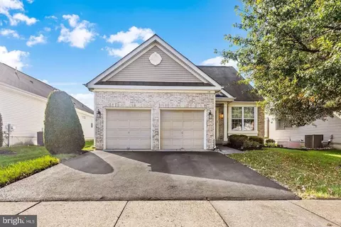 178 Merion Ct, Hainesport, NJ 08036