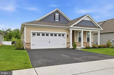349 Bandon Dunes Ct, Moorestown, NJ 08057