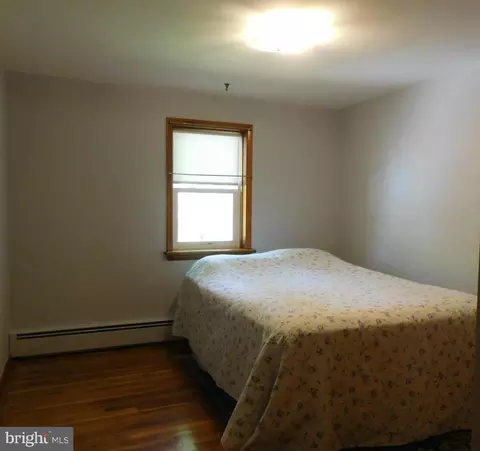 Bedroom - 910 Hubbs St, Delran, NJ 08075 photo 1 of 5