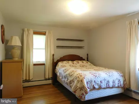 Bedroom - 910 Hubbs St, Delran, NJ 08075 photo 3 of 5