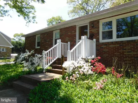 Exterior - 910 Hubbs St, Delran, NJ 08075 photo 2 of 10