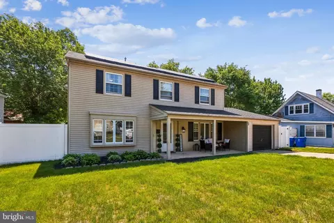 38 Mandolin Ln, Willingboro, NJ 08046