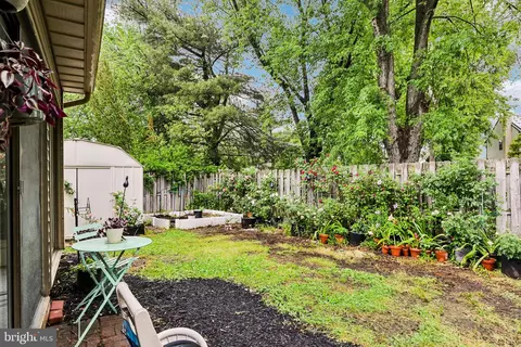 Exterior - 5 E Oleander Dr, Mount Laurel, NJ 08054 photo 5 of 6