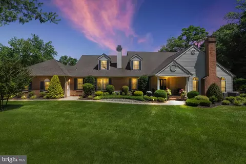 440 Windrow Clusters Dr, Moorestown, NJ 08057