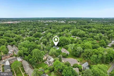 View/Area - 12 Circle Dr, Moorestown, NJ 08057 photo 3 of 6