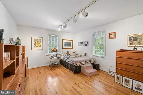 Bedroom - 12 Circle Dr, Moorestown, NJ 08057 photo 6 of 8