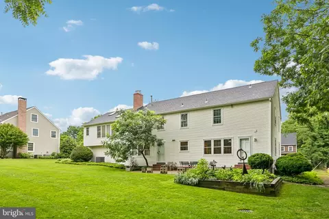 Exterior - 12 Circle Dr, Moorestown, NJ 08057 photo 10 of 12