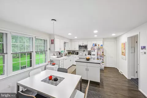 Kitchen - 12 Circle Dr, Moorestown, NJ 08057 photo 3 of 3