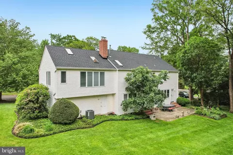 Other - 12 Circle Dr, Moorestown, NJ 08057 photo 32 of 35