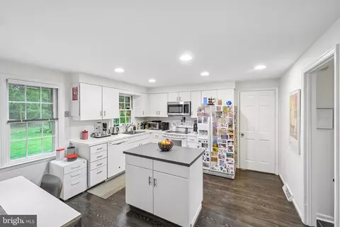 Kitchen - 12 Circle Dr, Moorestown, NJ 08057 photo 1 of 3