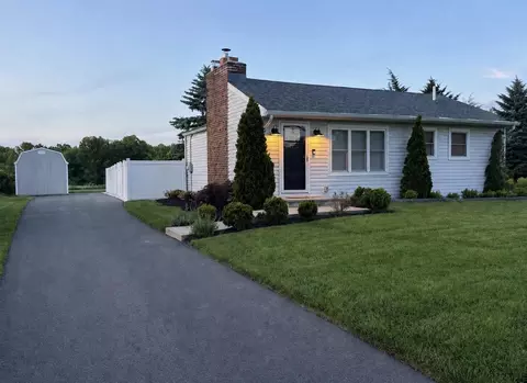 273 W Crosswicks Rd, Bordentown, NJ 08505