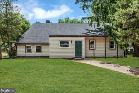 2438 Range Rd, Browns Mills, NJ 08015