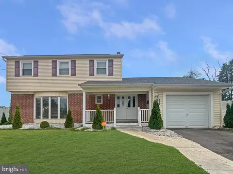 119 Colonial Rd, Beverly, NJ 08010