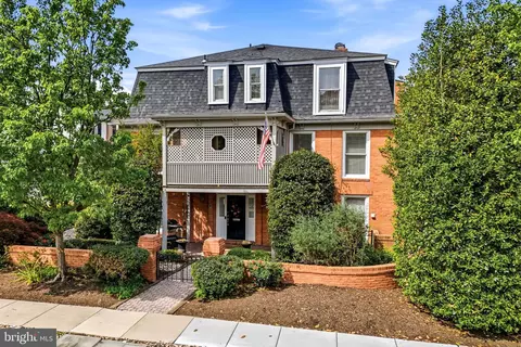 133 Plum St, Moorestown, NJ 08057