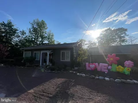 124 Mckendimen Rd, Medford, NJ 08055