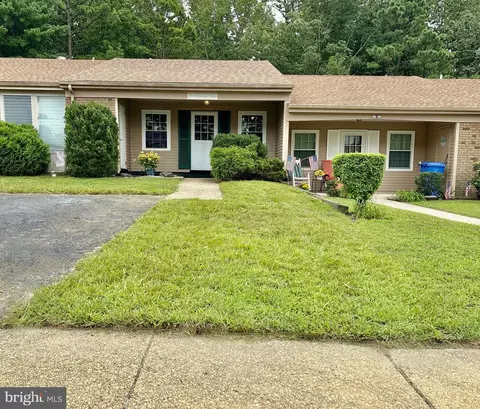 10 Gramercy Pl, Southampton, NJ 08088