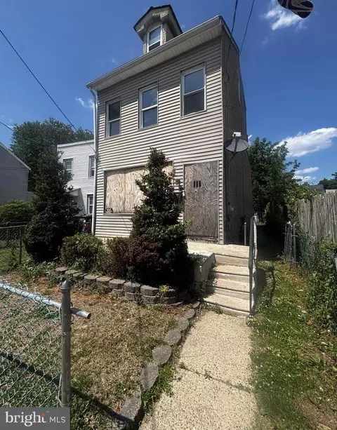111 Belmont St, Burlington, NJ 08016