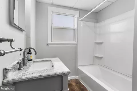 Entry Way - 332 Bailey Ave, Maple Shade, NJ 08052 photo 5 of 5
