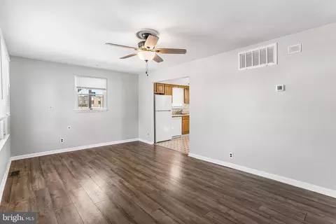 Living - 332 Bailey Ave, Maple Shade, NJ 08052 photo 1 of 2