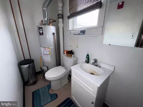 Bath - 15 S Forklanding Rd, Maple Shade, NJ 08052 photo 2 of 2