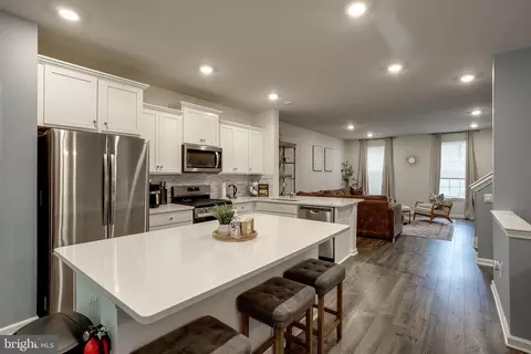 104 Levis Dr, Mount Holly, NJ 08060