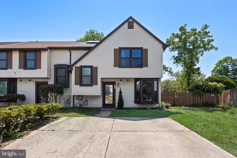 50 Kanabe Dr, Westampton, NJ 08060