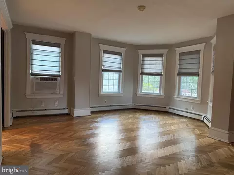 Living - 54 W Main St, Wrightstown, NJ 08562 photo 5 of 11