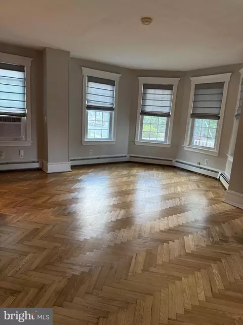 Living - 54 W Main St, Wrightstown, NJ 08562 photo 4 of 11