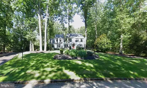 3 Covenger Ct, Medford, NJ 08055