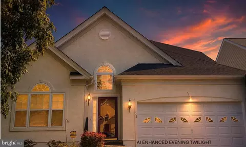 22 Lowell Dr, Marlton, NJ 08053