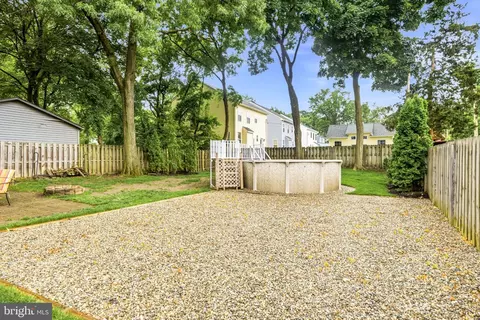 Exterior - 706 Main St, Riverton, NJ 08077 photo 5 of 8