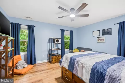 Bedroom - 706 Main St, Riverton, NJ 08077 photo 2 of 5