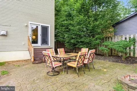 Exterior - 706 Main St, Riverton, NJ 08077 photo 4 of 8