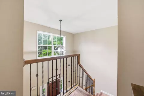 Entry Way - 706 Main St, Riverton, NJ 08077 photo 6 of 8