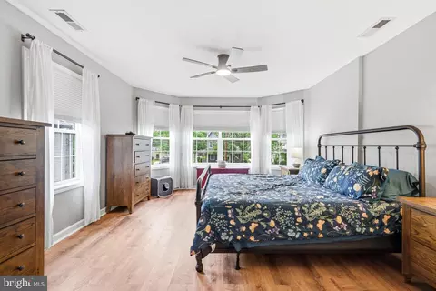 Bedroom - 706 Main St, Riverton, NJ 08077 photo 4 of 5